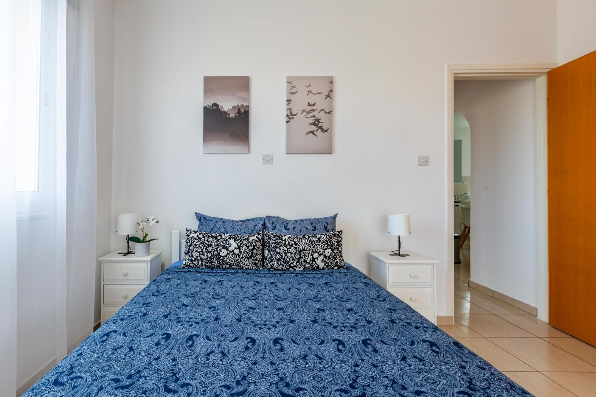 Beautiful 2 Bed Apartment In Paphos Cyprus Exteriör bild
