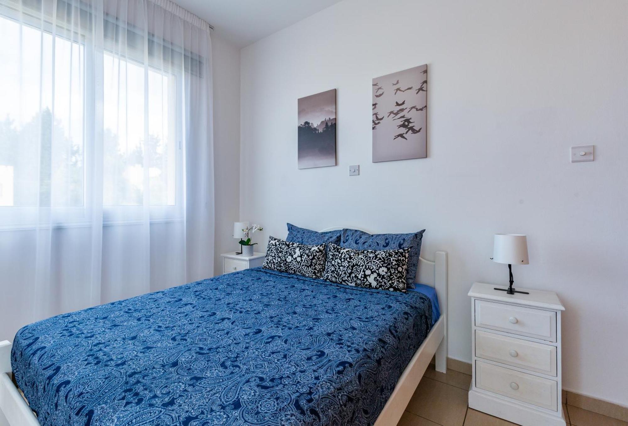 Beautiful 2 Bed Apartment In Paphos Cyprus Exteriör bild