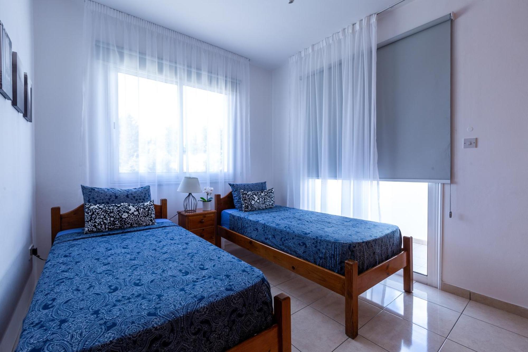 Beautiful 2 Bed Apartment In Paphos Cyprus Exteriör bild